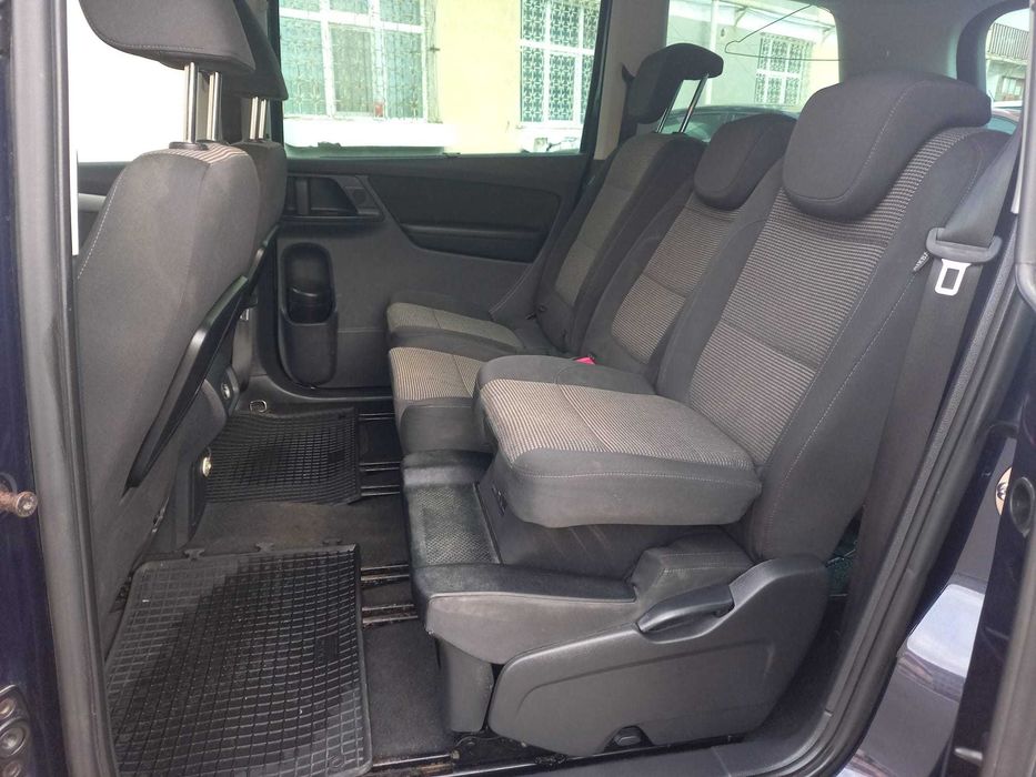 Vând Auto VW Sharan