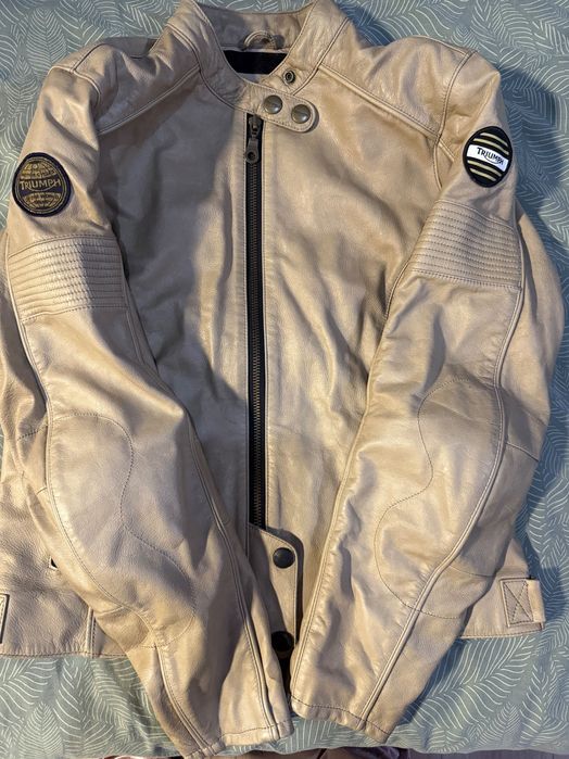 Дамско кожено мото яке Triumph