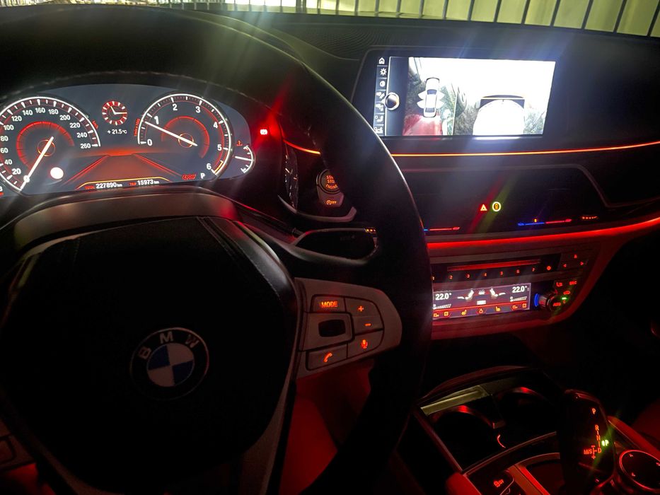 BMW Seria 7 BMW G11 730d xdrive