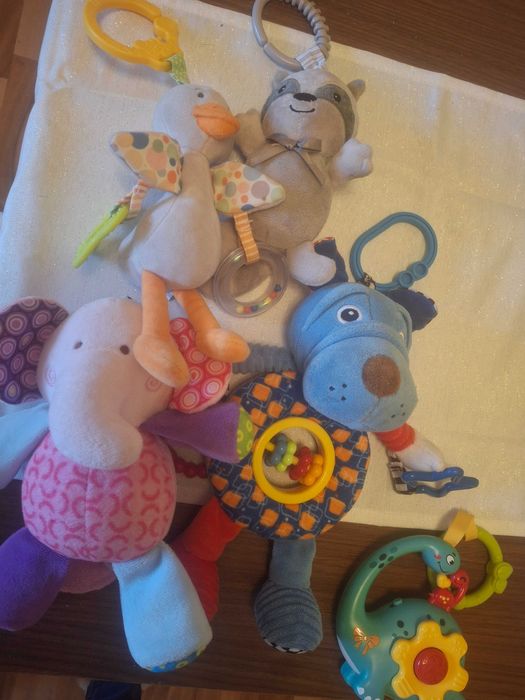 Играчки за количка