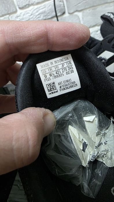 Оригинальные кроссы adidas