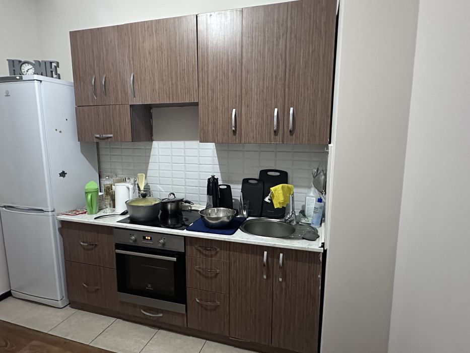 Продам кухню ширина 210 см