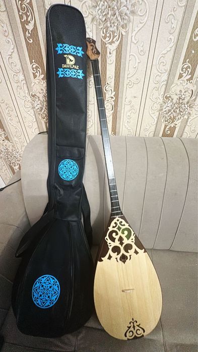 Домбра сатылады 20мын тенге