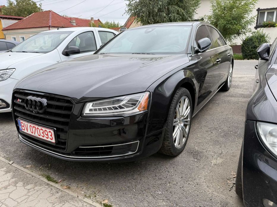 Audi A8 Long 3.0 TFSI (motor defect)