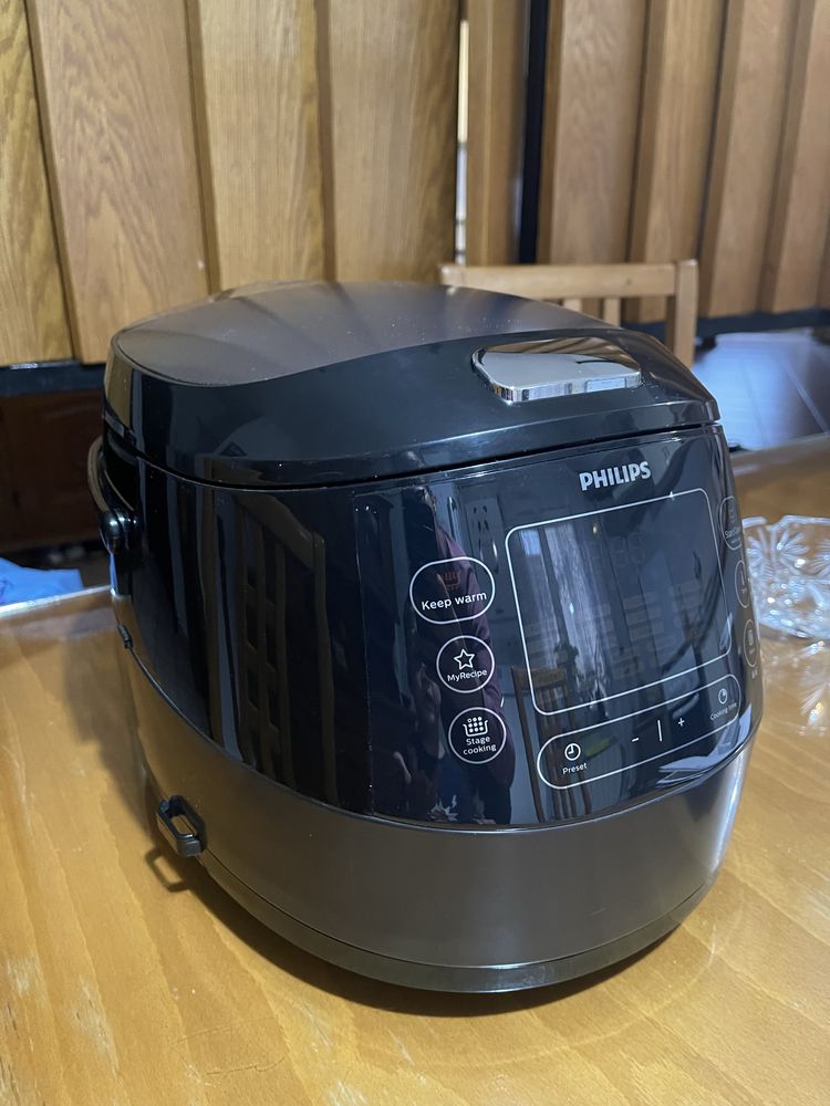 Multicooker Philips hd 4749