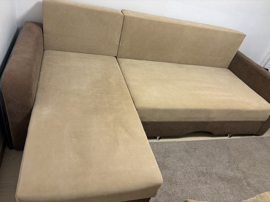 Canapea modulara tip coltar