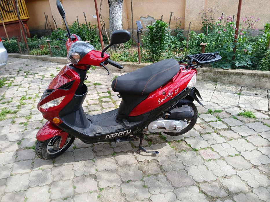 Scuter Razory Smarty R11
