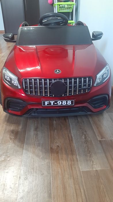 Детский автомобиль