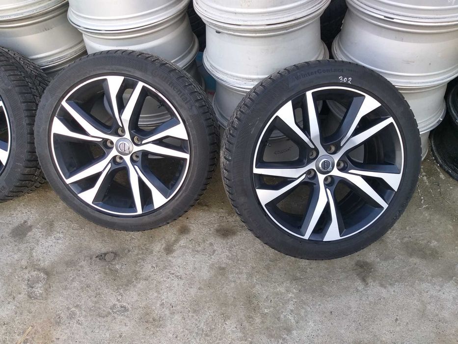 Doua anvelope Continental WinterContact 235 45 R18 Dot 1720 ci302