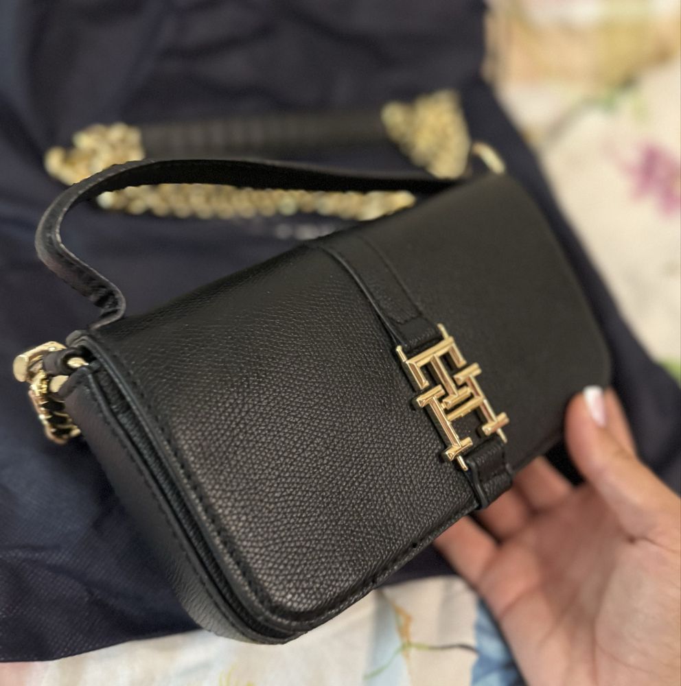 Дамска чанта Tommy Hilfiger