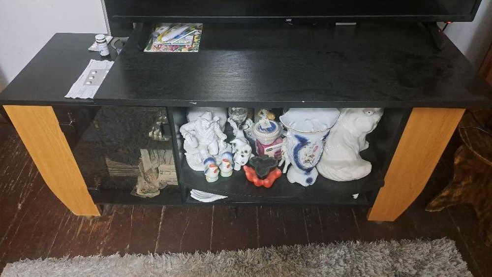 Comoda TV Mare L 125 cm / l 50 cm / H 60 cm, Cires cu Negru, pal 20 mm