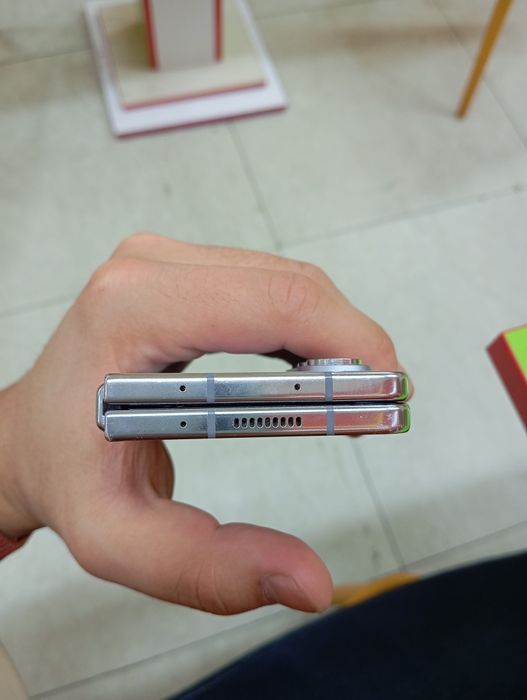 Срочно продается Z Fold5 Glaxy в хорошем состоянии