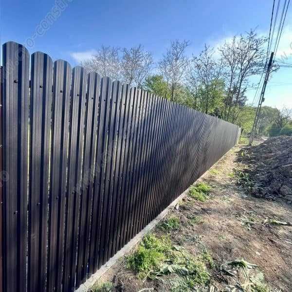 Garduri de diferite modele (sipca metalica, jaluzele, BCA plasa tabla)