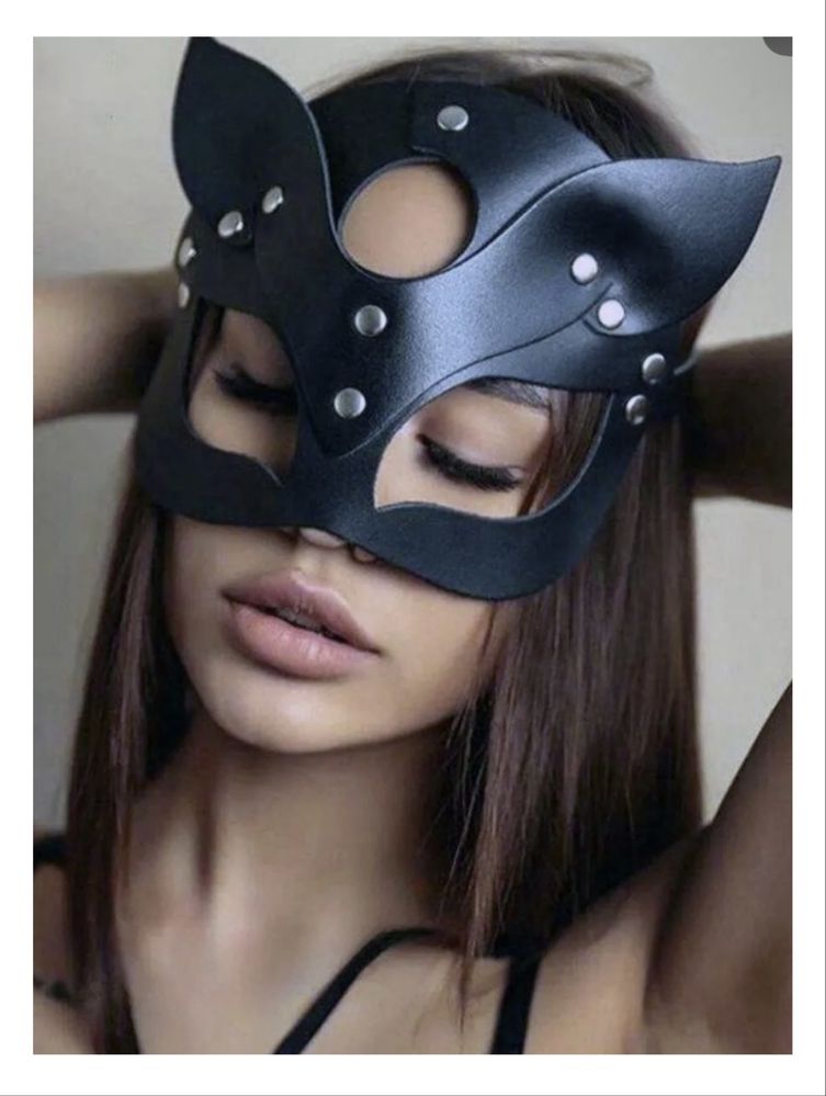Маска черная кошка
