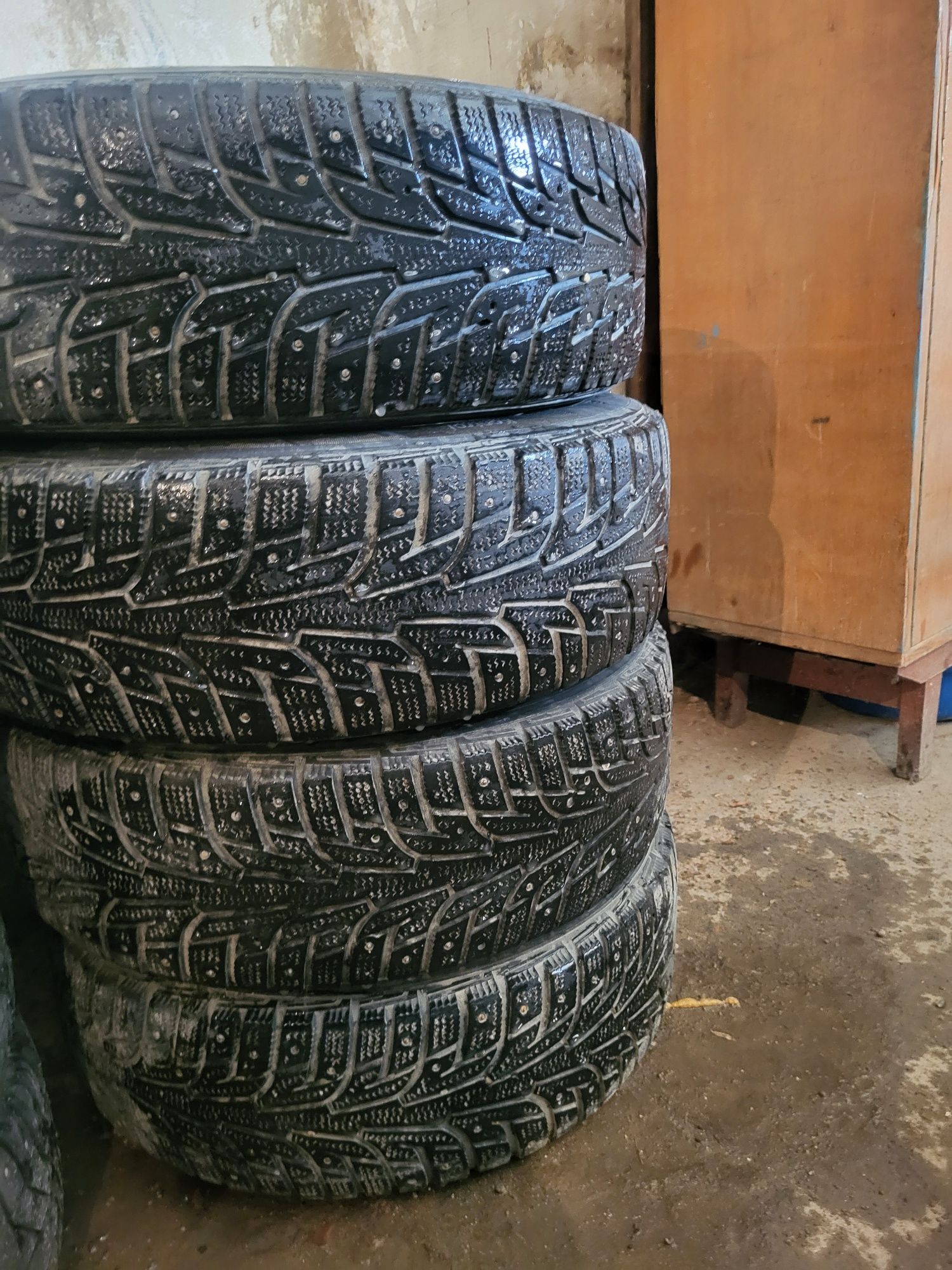Диски комплект с шинами hankook 185 /65r15