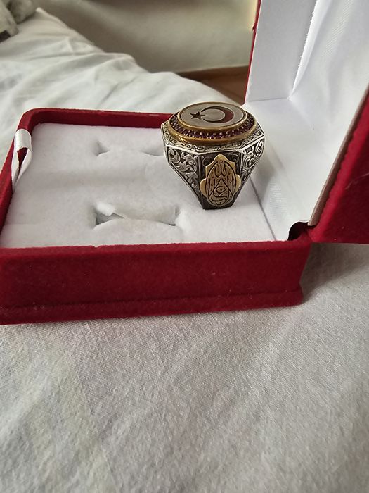 Продам Кольцо из Серебра