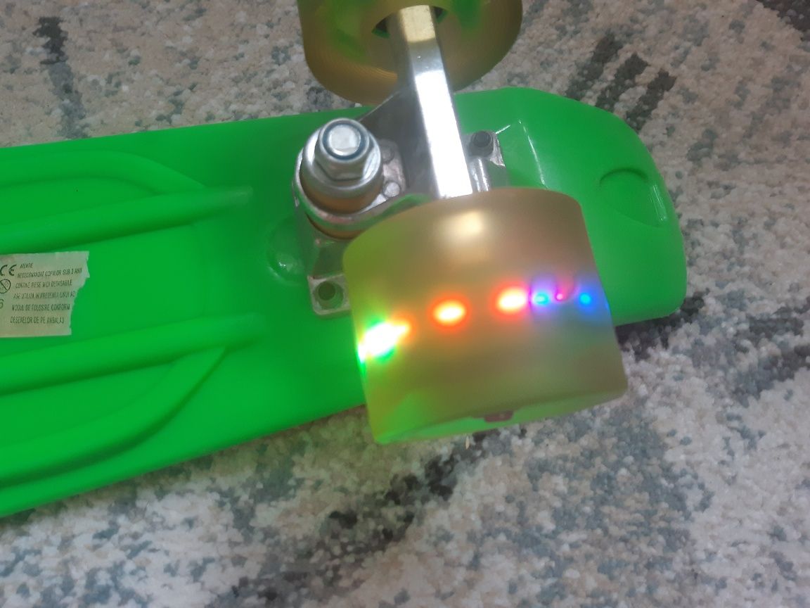 Penny board cu lumini