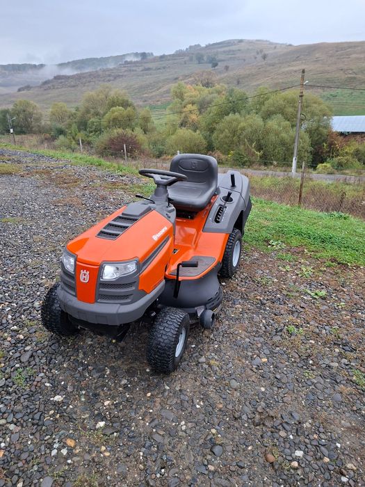 Tractor tuns iarba Husqvarna TC 138 – 2022/Motor 452cc/12cp/Germania