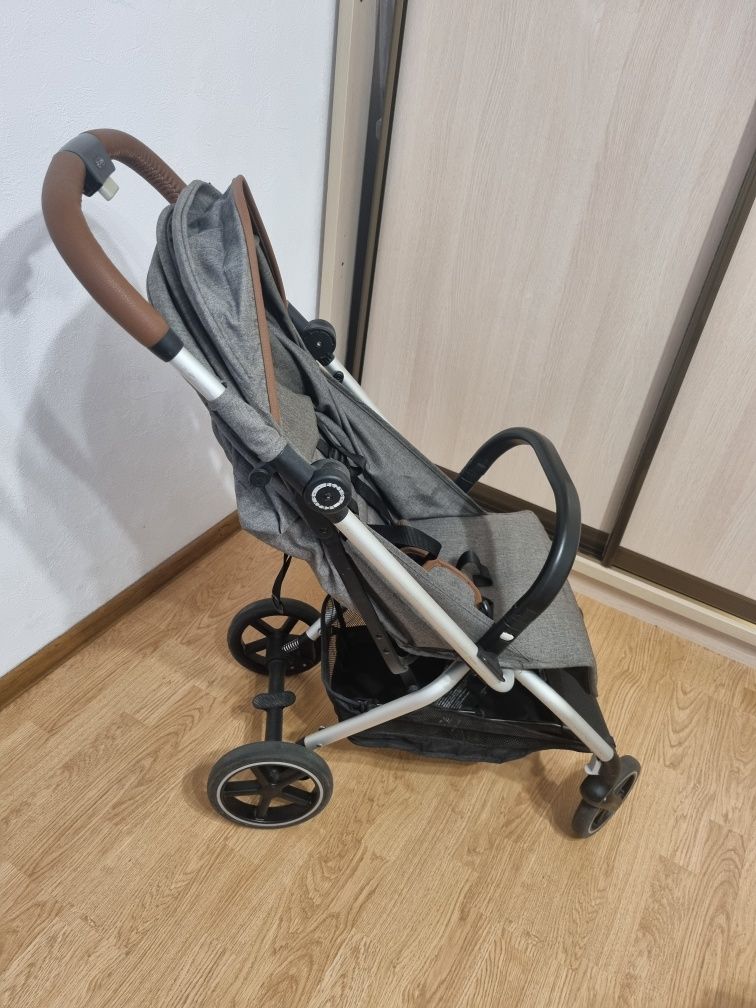 Продам коляску Cybex Eezy S plus