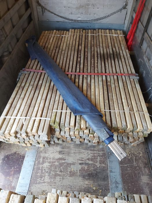 Stâlpi din beton armat 2.80 metri spalieri vie sau gard