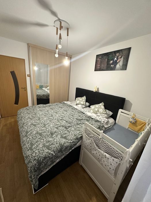 Vans apartament 2 camere decomandat