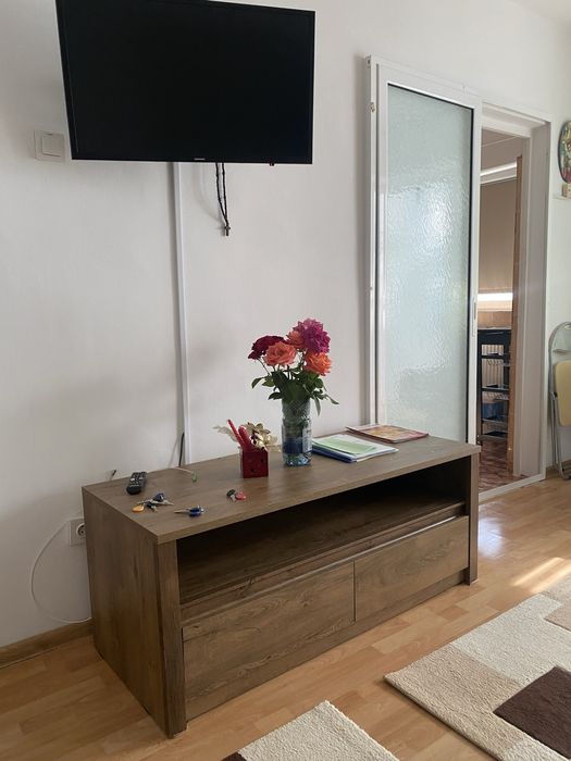 Inchiriez garsoniera