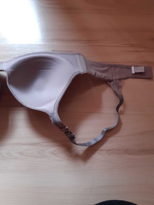 Сутиен Triumph, чисто нов размер- 80D