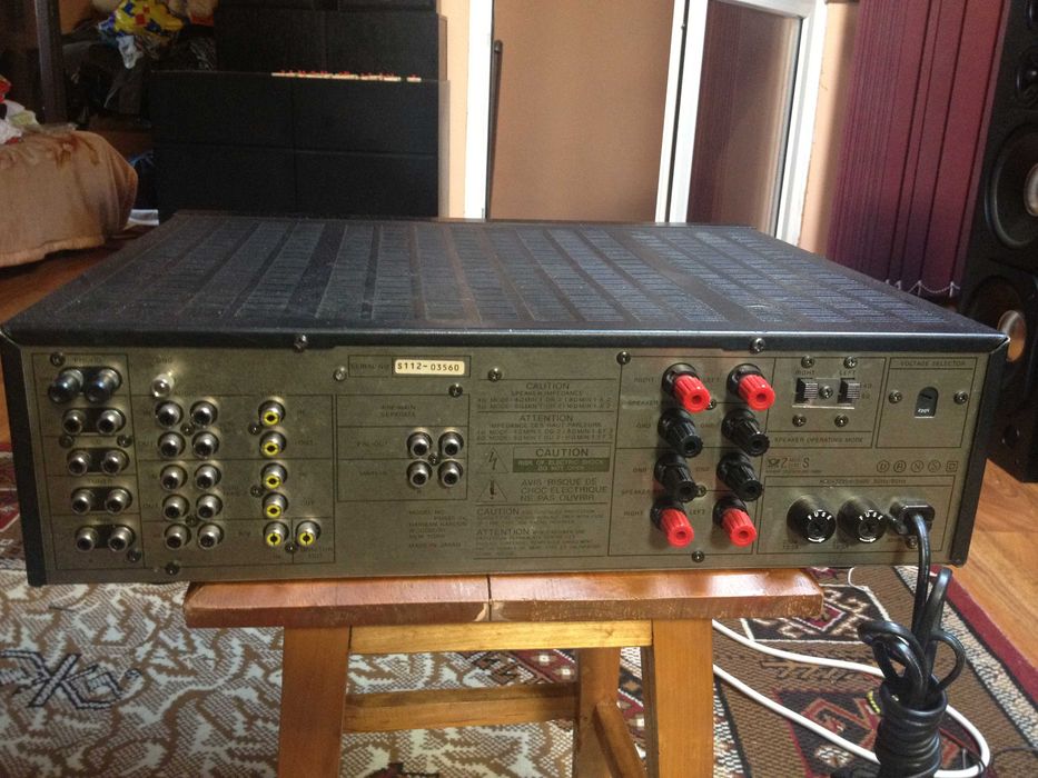 Amplificator audiofil Harman 665 Vxi 2*150w RMS cu 2 transformatoare