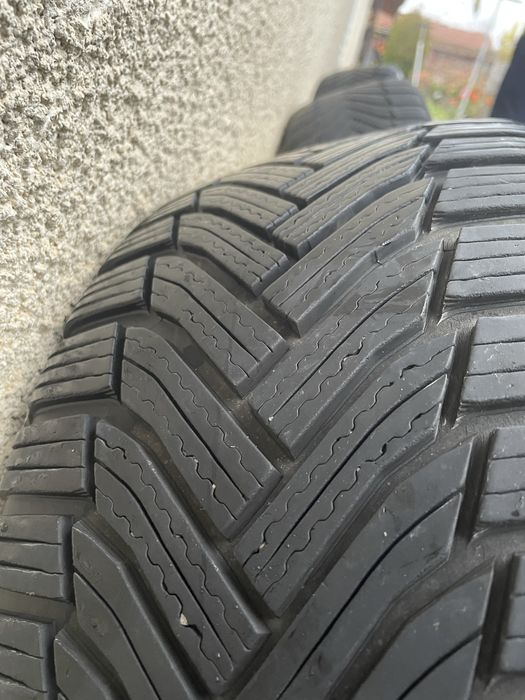 Продавам зимни гуми Michelin 225/45 R17