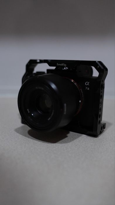 Sony a7 III srochna sotiladi!