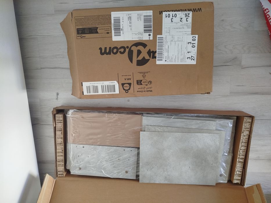 Стенен рафт с чекмедже и нощни шкафчета