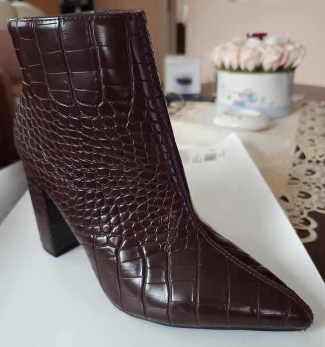 Cizmulita  de dame marime 39