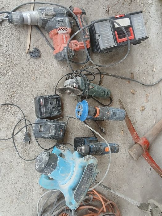 Se vinde scule toate la pachet