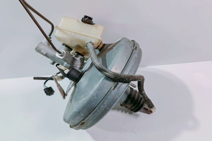 Tulumba Frana  cu pompa centrala A0044305730 Mercedes-Benz C-Class W2