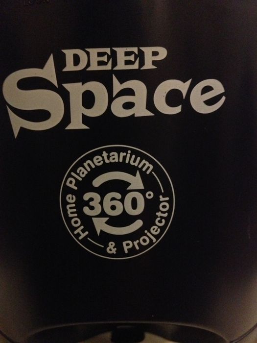 Deep space planetarium projector