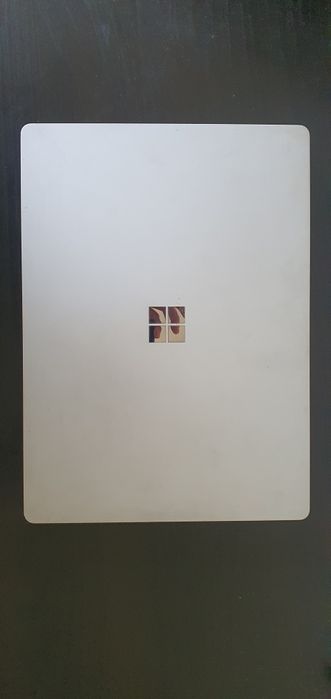 Microsoft surface laptop  touch screen i5. 8gb 256gb