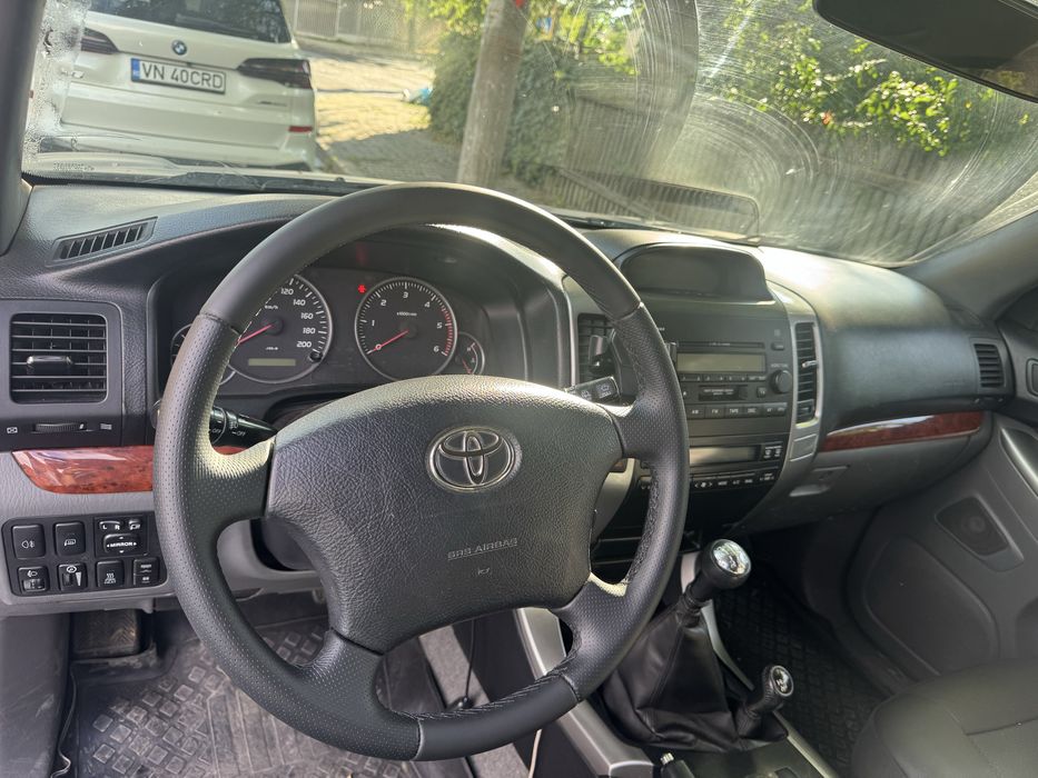 Vand Toyota Land Cruiser J120 Autoutilitara scurt, istoric demostrabil