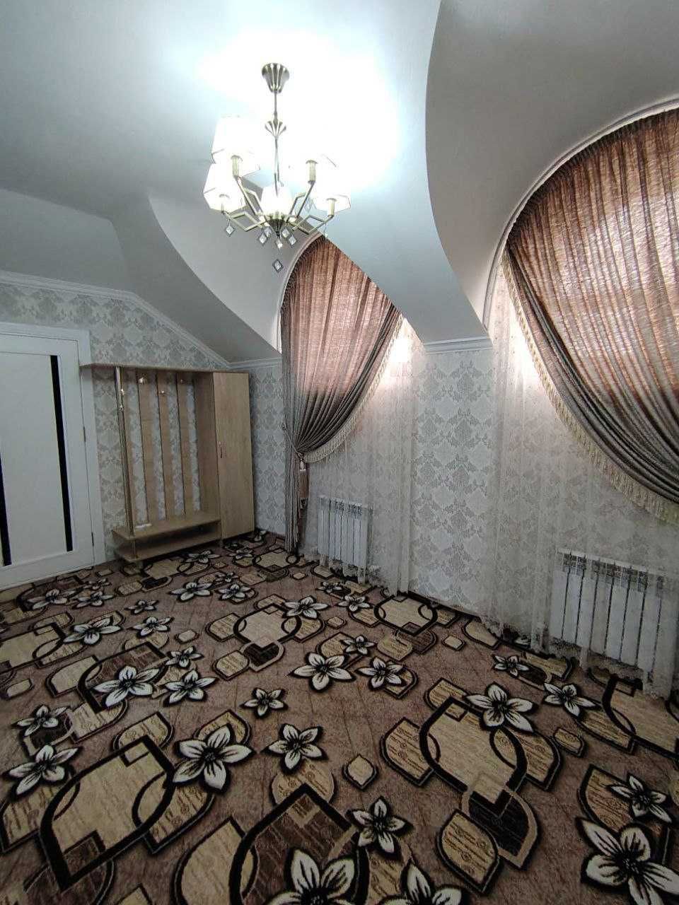 Frunze hududida mansard  kvartira  zudlik bilan sotiladi!