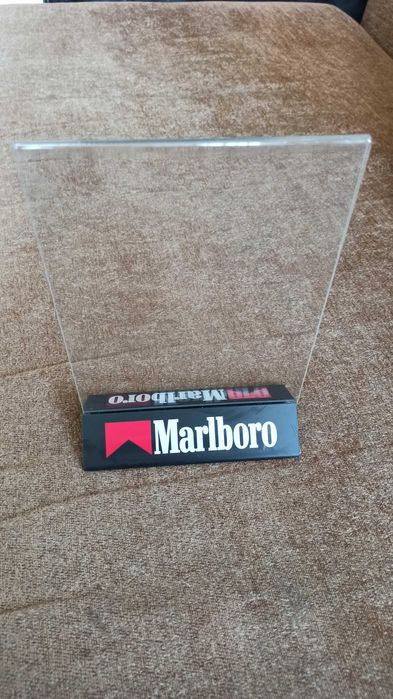 Оригинални рекламни материали Marlboro