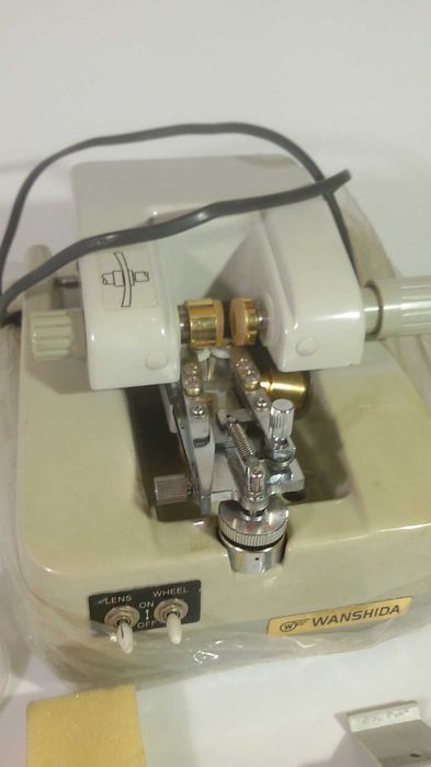Машина за лещи (lens groover) Wanshida NH-800