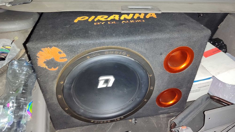 Сабвуфер dl audio piranha почти новый