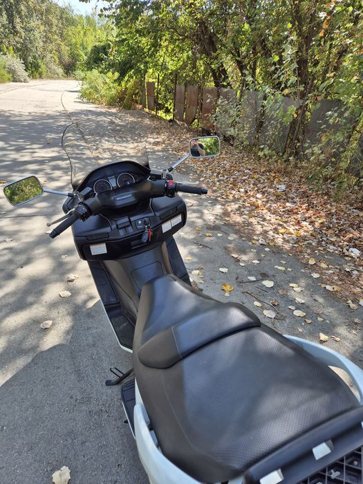 Suzuki Burgman 400
