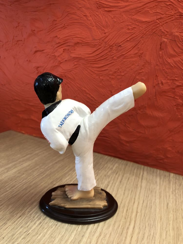 Статуэтка Тхэквондо Taekwondo WTF ITF