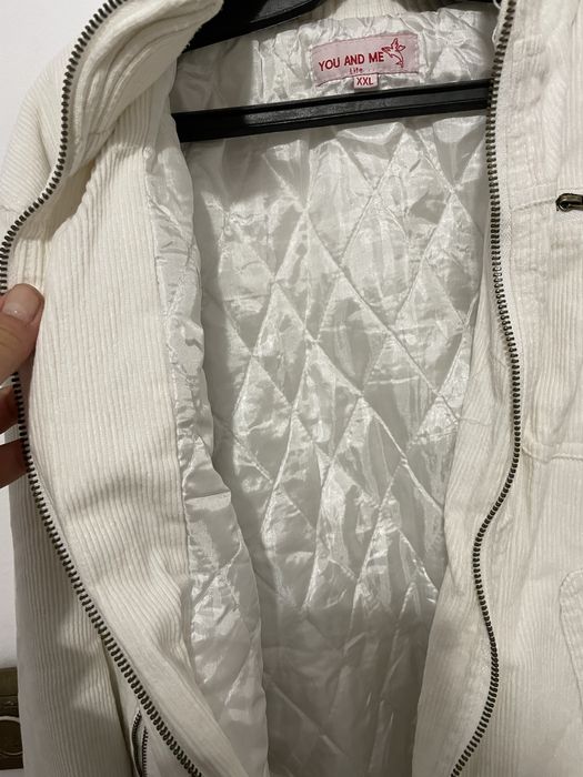 Бяло, зимно яке