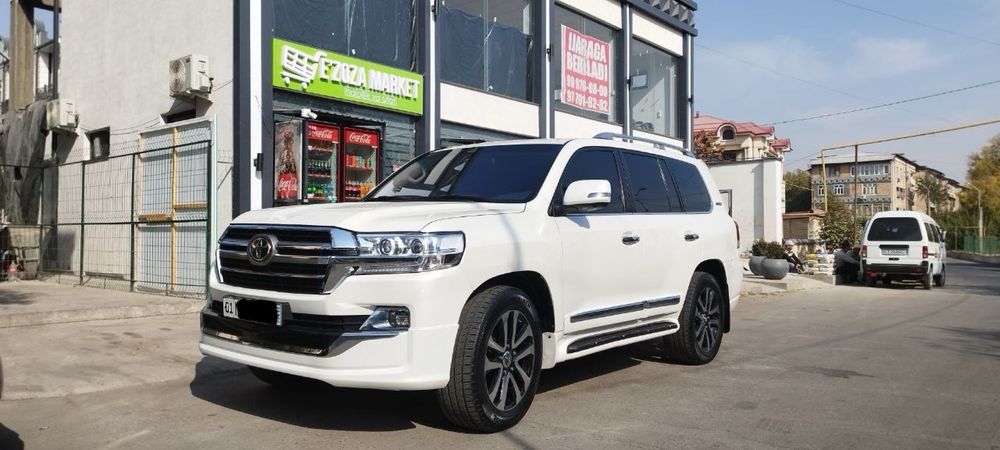 Тойота 200, сотилади 2015 йил. СМС ЕЗМЕЛА ИЛОЖИ БЎСА