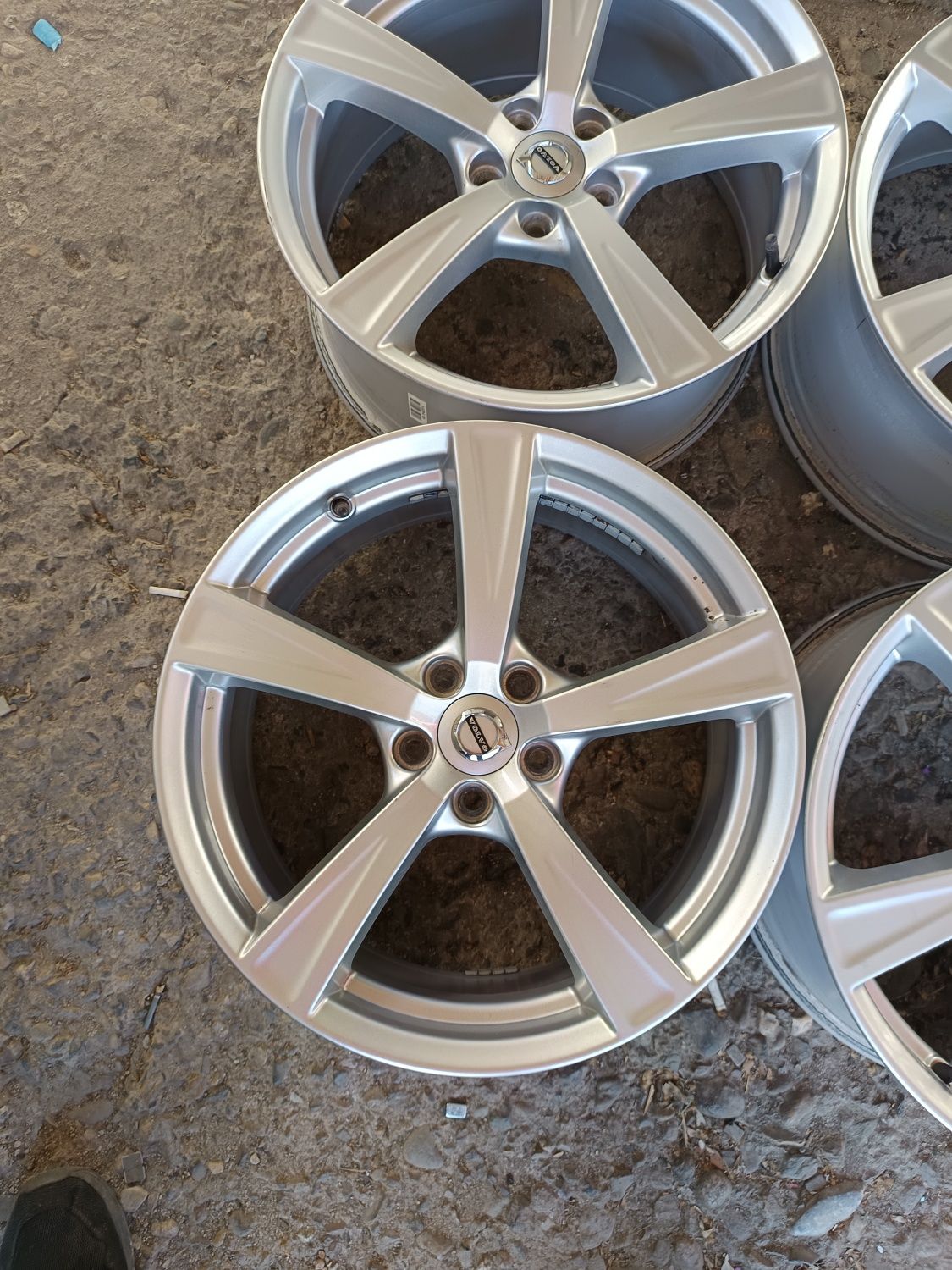 18ц.Оригинални джанти за Volvo 5x108 XC90