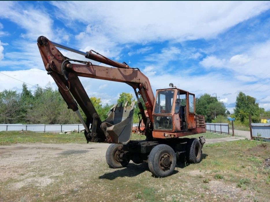 Экскаватор ТВЭКС ЭО-3326