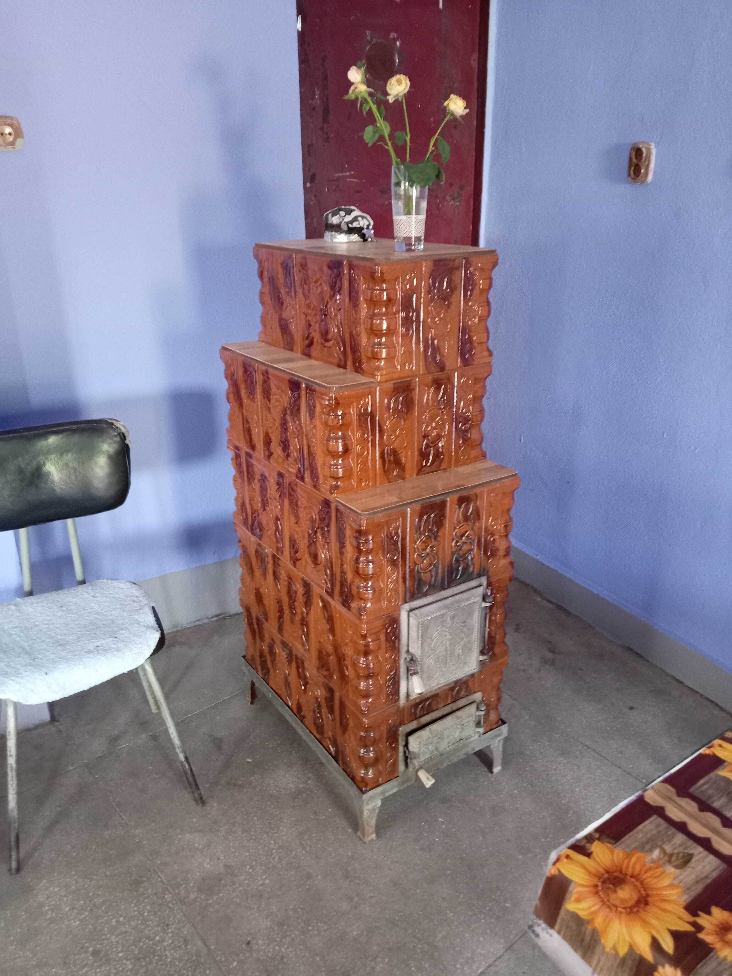 Vând sobă pe lemne