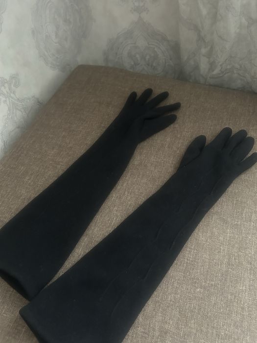 Продам женские длинные перчатки