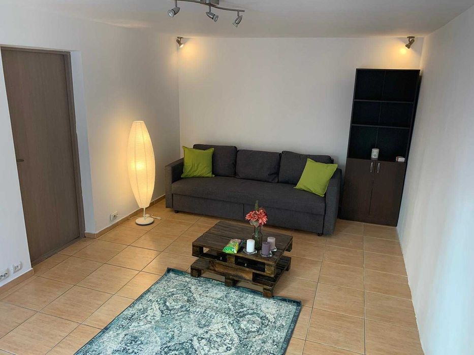 Închiriez apartament decomandat cu loc parcare – Tineretului, Sector 4